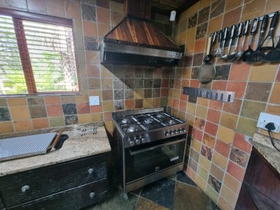 Blinkwater Hunting Safaris - Lodge_Kitchen